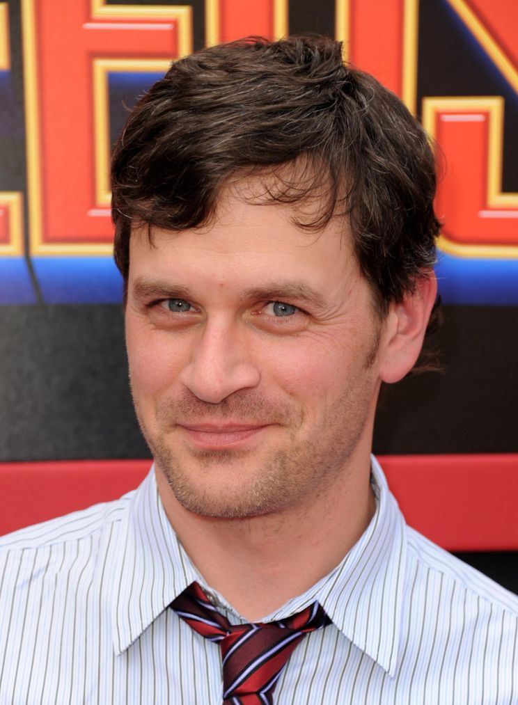 Tom Everett Scott