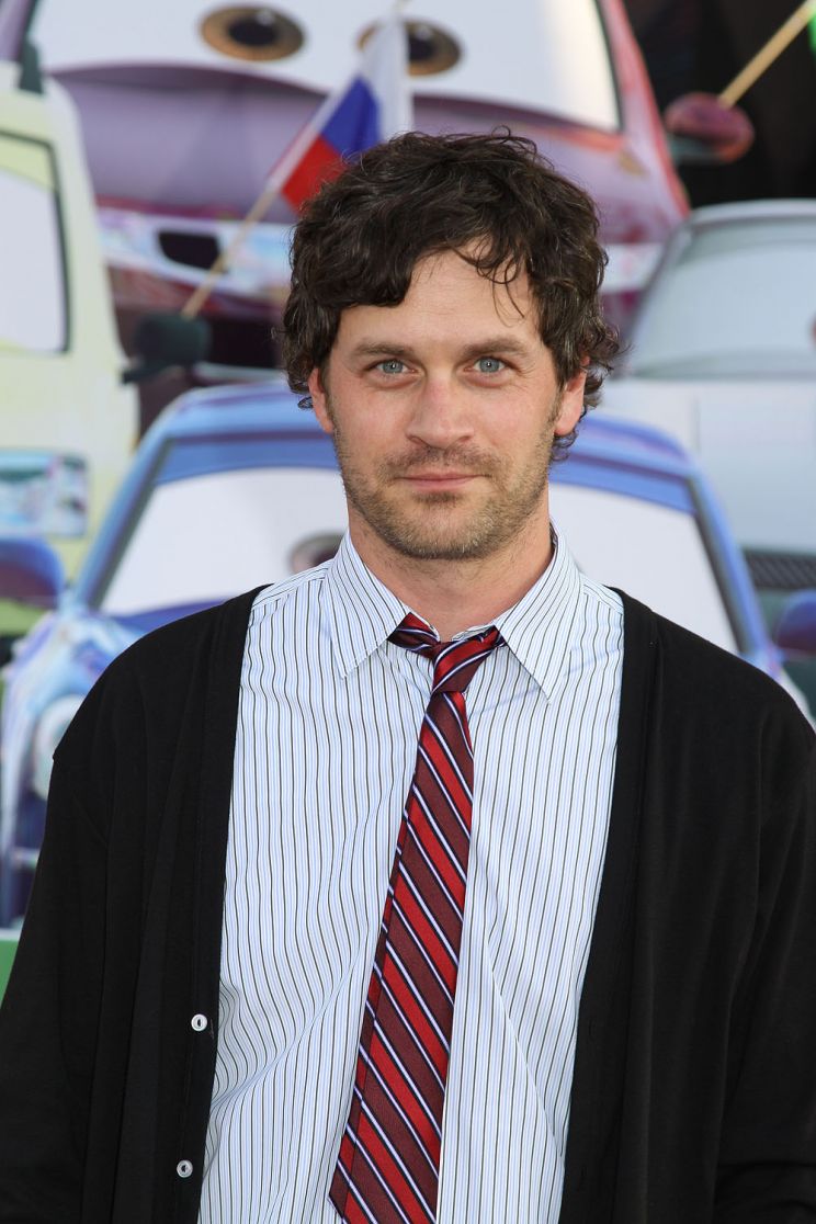 Tom Everett Scott