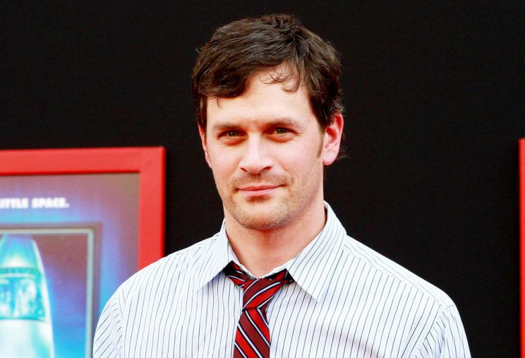 Tom Everett Scott