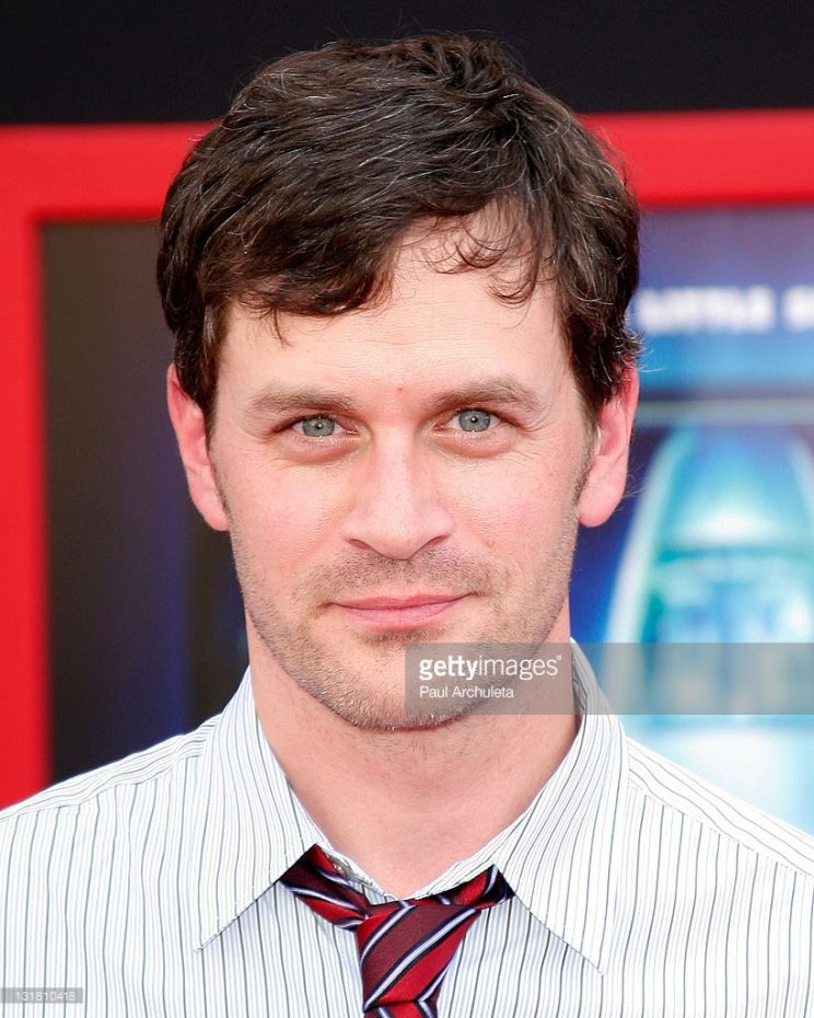 Tom Everett Scott
