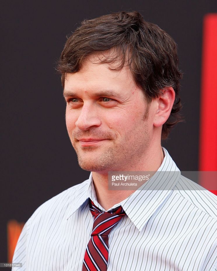 Tom Everett Scott