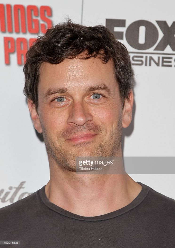 Tom Everett Scott