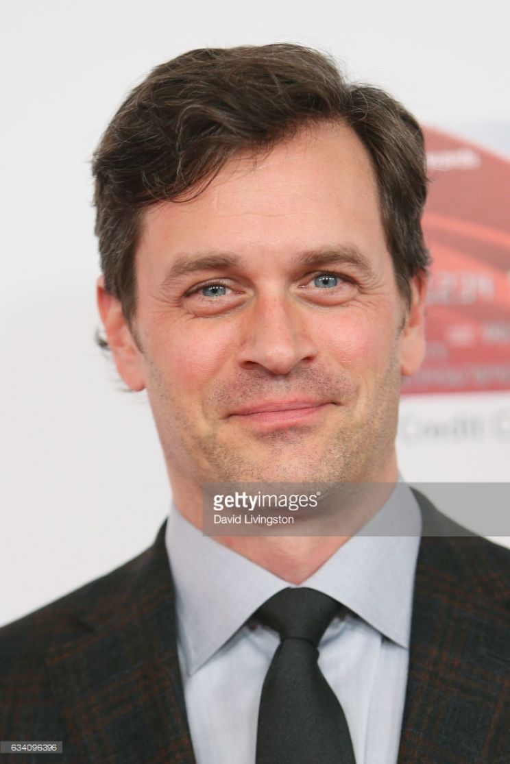 Tom Everett