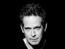 Tom Hollander