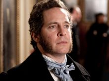 Tom Hollander