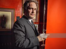 Tom Hollander