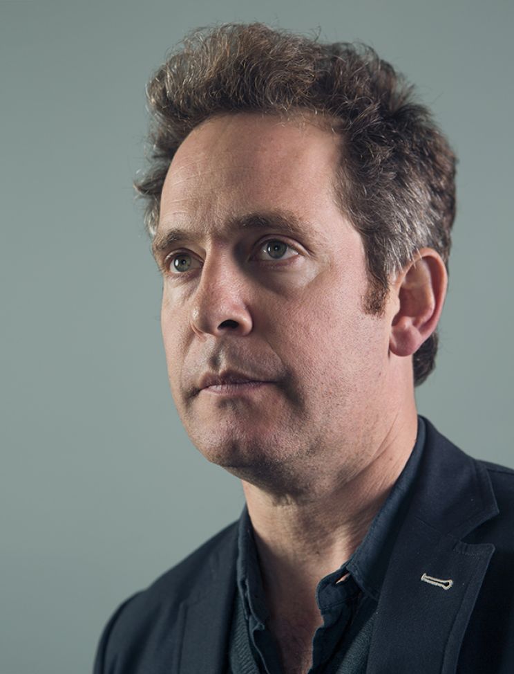 Tom Hollander