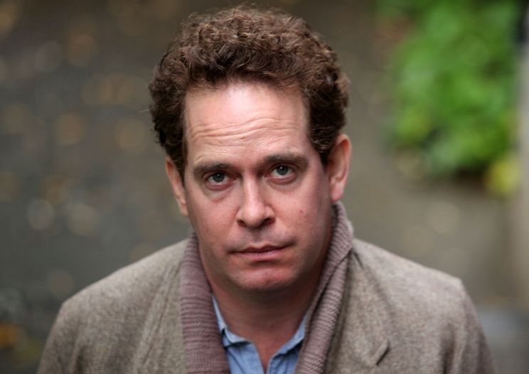 Tom Hollander