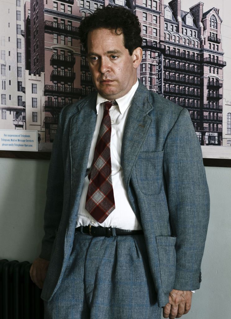 Tom Hollander