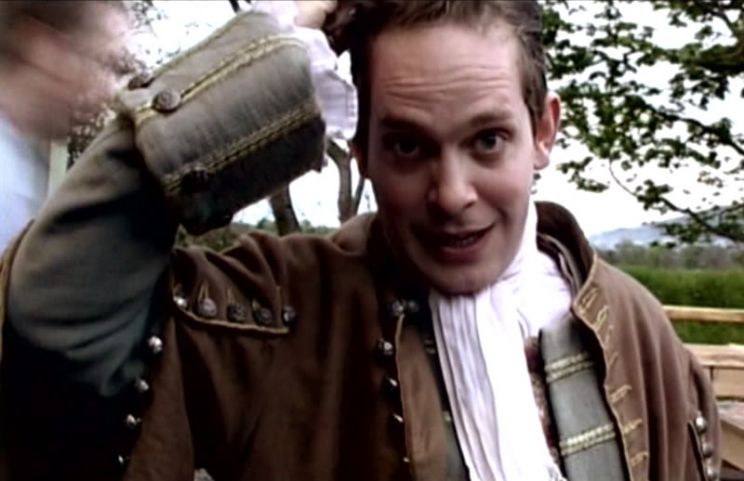 Tom Hollander