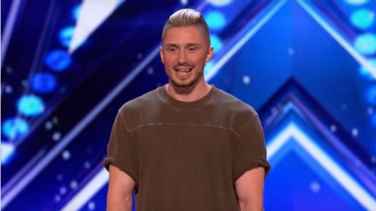 Tom London