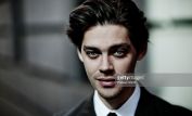 Tom Payne