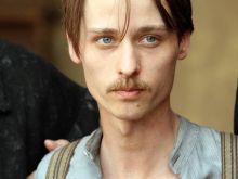 Tom Schilling