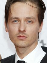 Tom Schilling