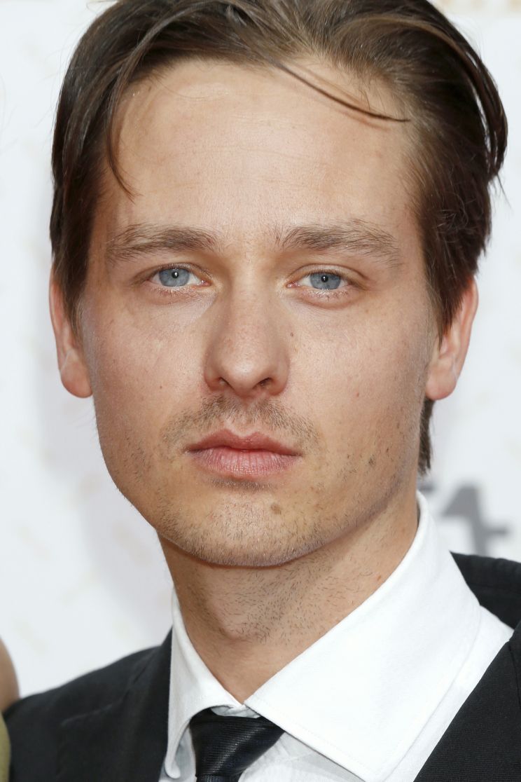 Tom Schilling