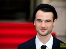 Tom Sturridge