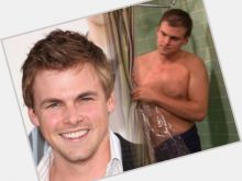 Tommy Dewey