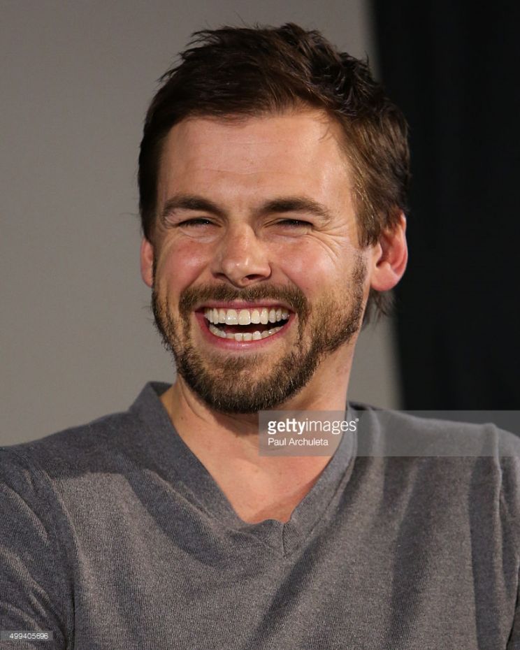 Tommy Dewey