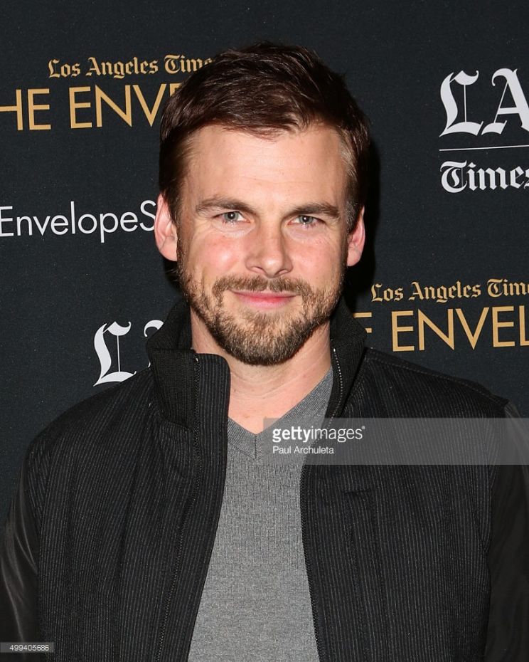 Tommy Dewey