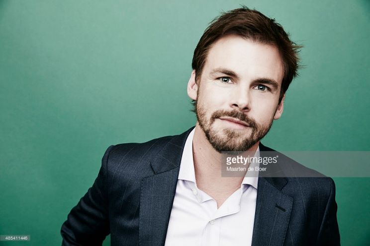 Tommy Dewey