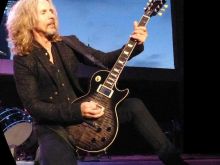 Tommy Shaw photo