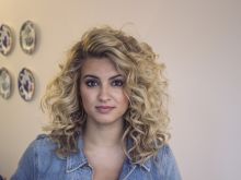 Tori Kelly