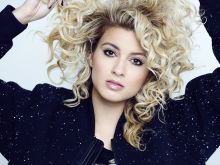 Tori Kelly