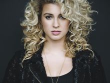 Tori Kelly