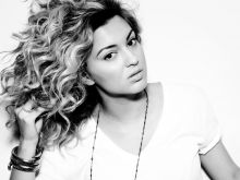 Tori Kelly