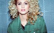 Tori Kelly