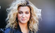 Tori Kelly