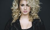 Tori Kelly