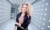 Tori Kelly