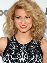 Tori Kelly