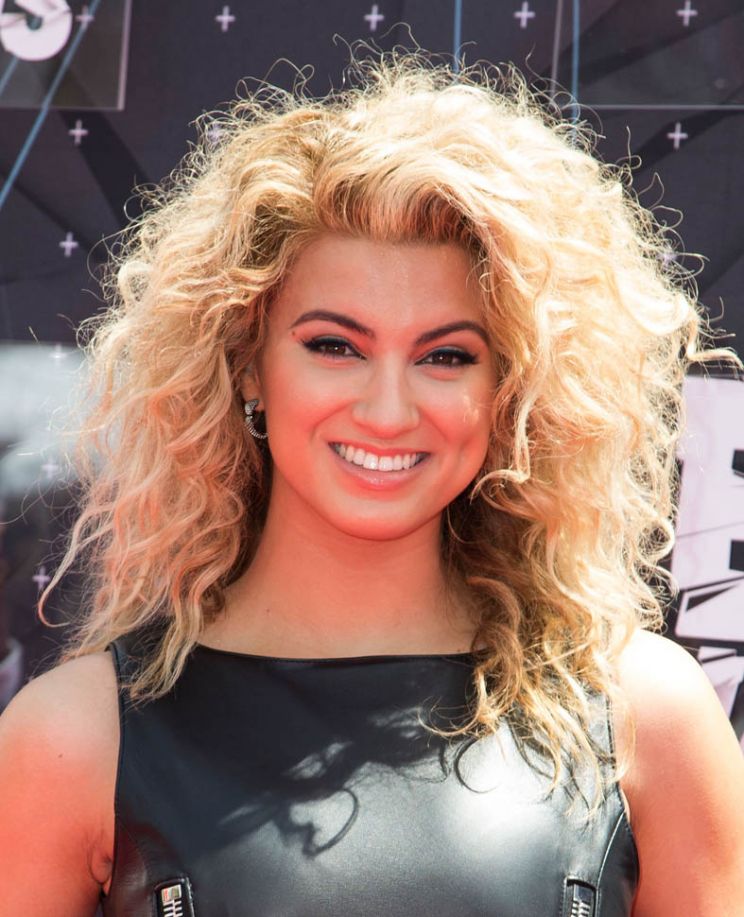 Tori Kelly