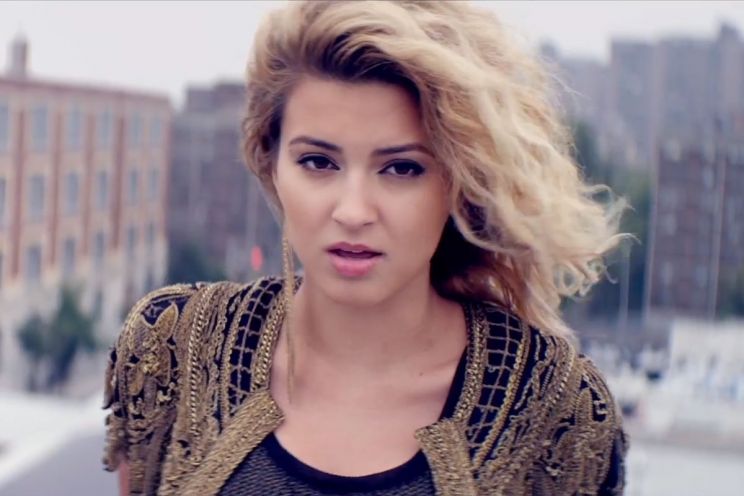 Tori Kelly