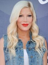 Tori Spelling photo