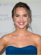 Torrey DeVitto photo