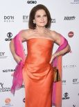 Tovah Feldshuh