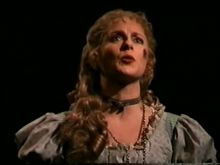Tracie Bennett