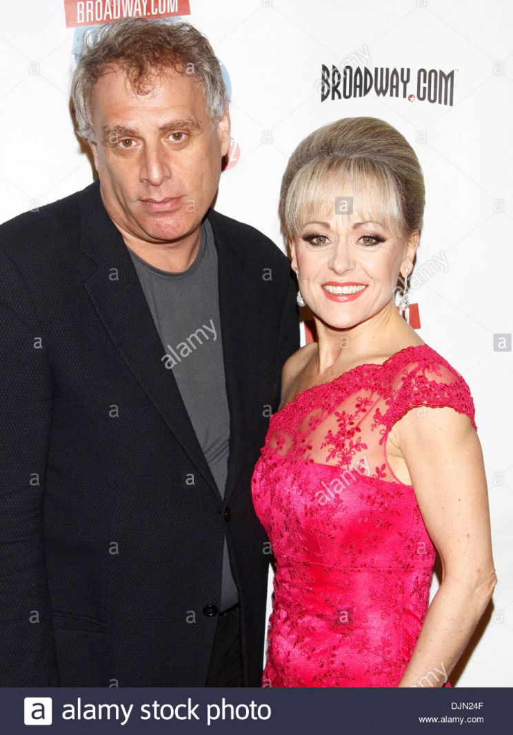 Tracie Bennett