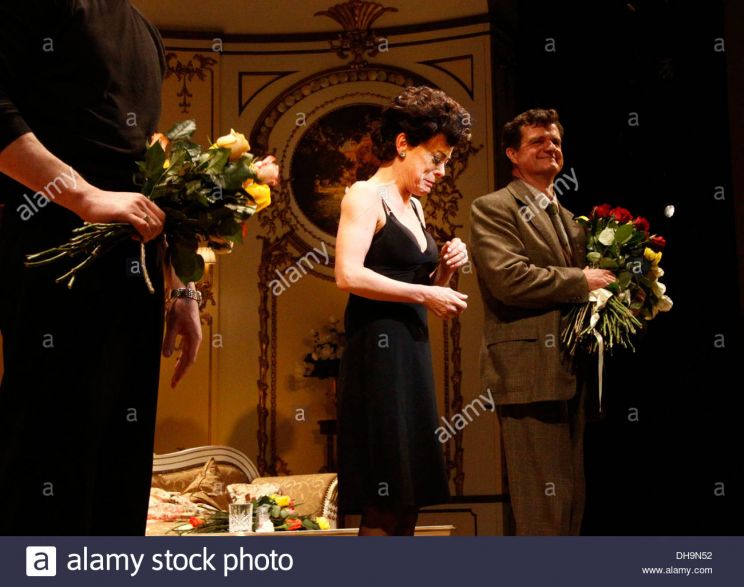 Tracie Bennett