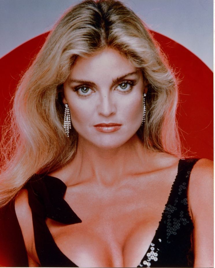 Tracy Scoggins