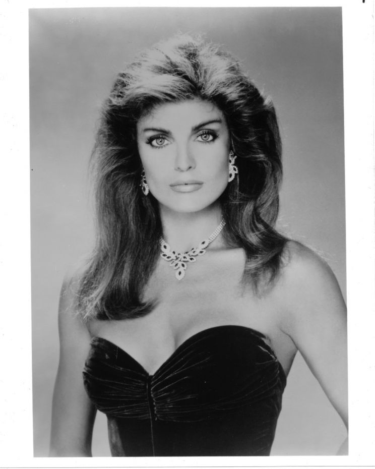 Tracy Scoggins