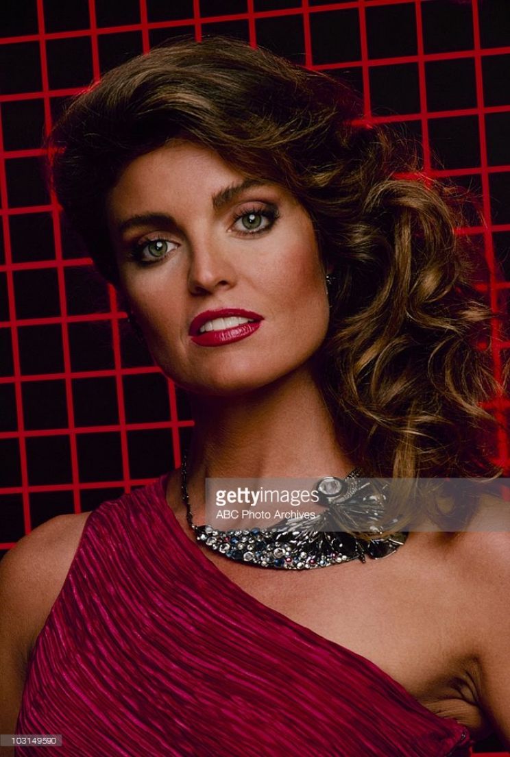 Tracy Scoggins