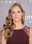 Tracy Spiridakos