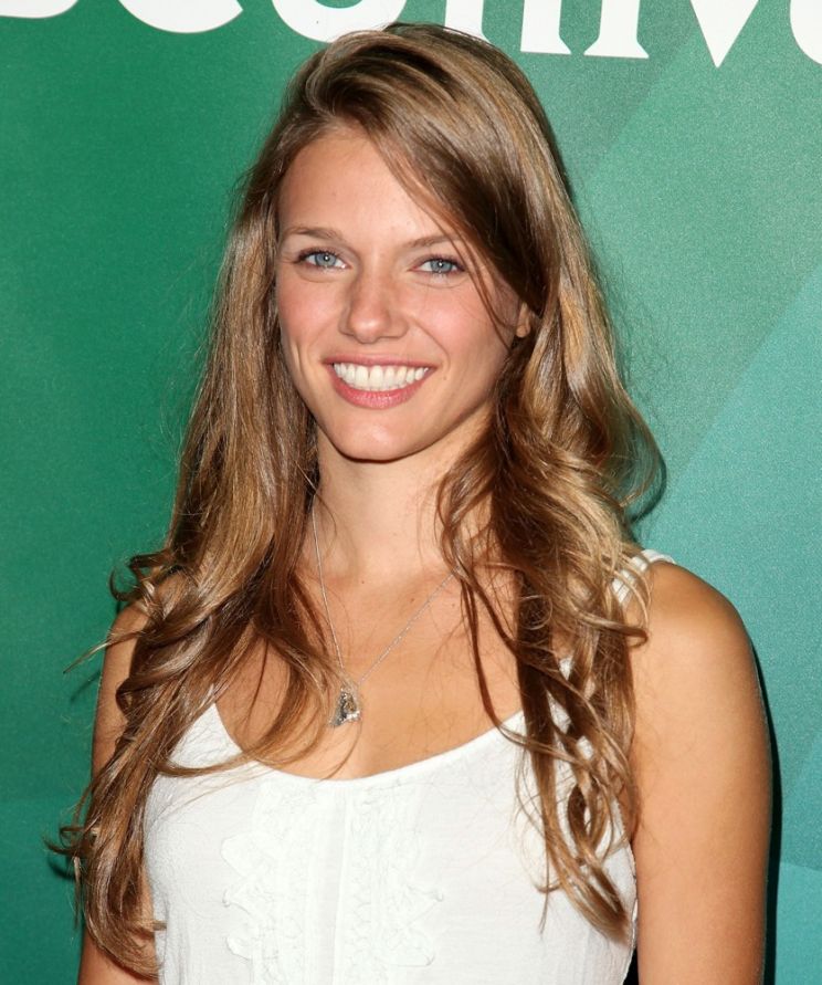 Tracy Spiridakos