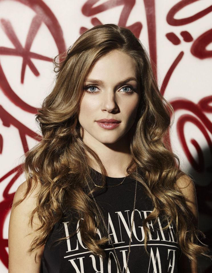 Tracy Spiridakos