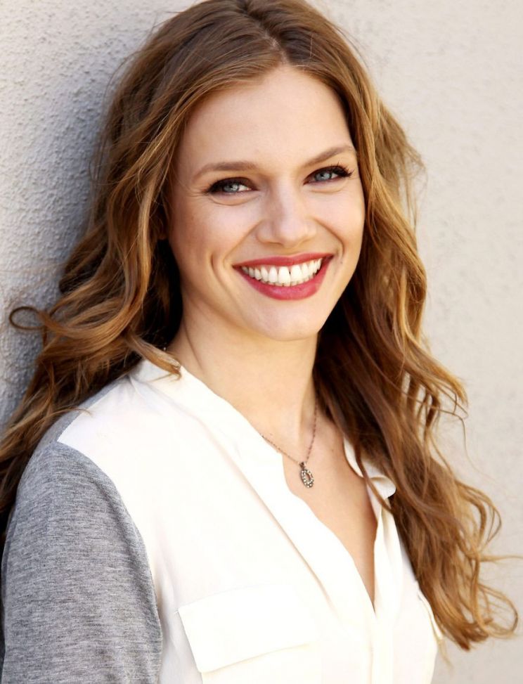 Tracy Spiridakos