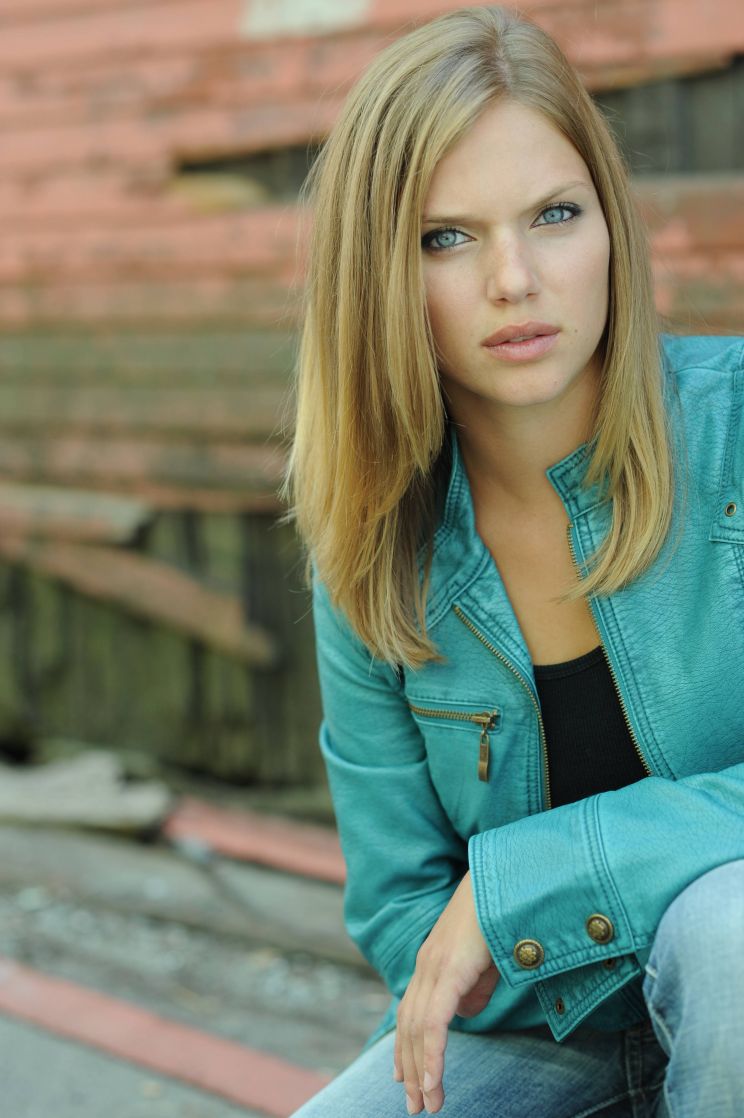 Tracy Spiridakos